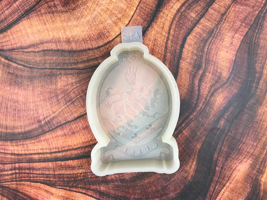 Cullen Crest Freshie Mold (B-Grade)